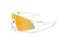 Oakley OJ9015 RESISTOR SWEEP Gyerek Matte White Prizm 24K