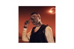 Oakley OX8191 ENIGMA MASS - Dark Amber demo lencse