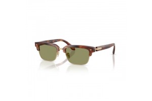 Giorgio Armani AR8243 Brown Havana napszemüveg