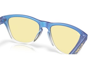 Oakley Frogskins XS Matt Cyan Prizm Gaming 2.0