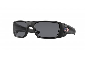 Oakley OO9096 909638 FUEL CELL Matte Black Grey napszemüveg