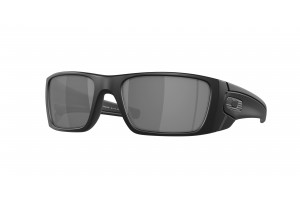 Oakley OO9096 909682 FUEL CELL Matte Black Black Iridium napszemüveg
