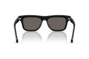 Giorgio Armani AR8259U 6060B1 fekete napszemüveg