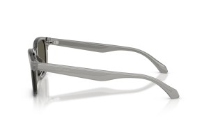Giorgio Armani AR8265U 647471 — matt áttetsző szürke napszemüveg