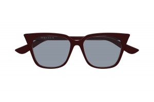 Alexander McQueen AM0556S 004 piros/világoskék napszemüveg