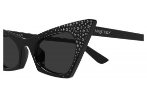 Alexander McQueen AM0557S 005 fekete-szürke napszemüveg