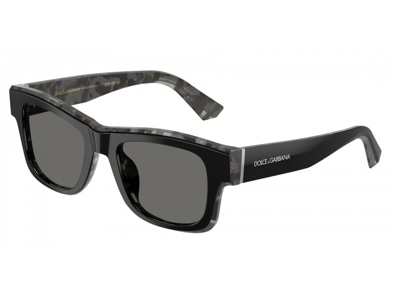 DOLCE & GABBANA DG4515 Black On Grey napszemüveg