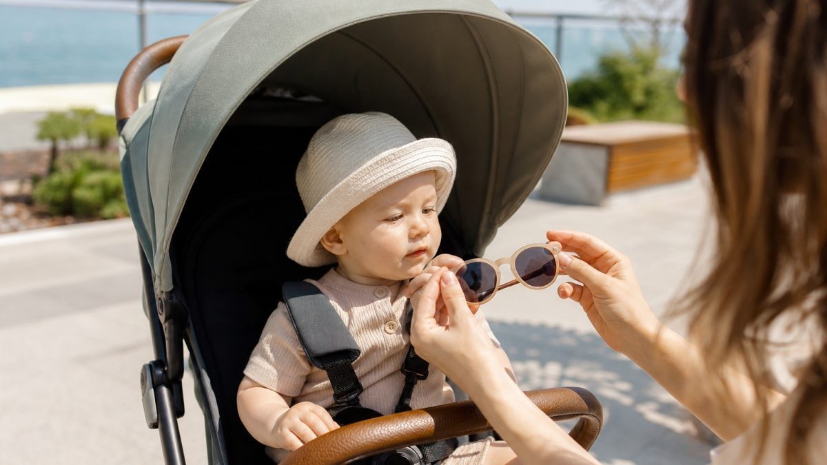 Napszemüveg kis gyerekeknek: mikortól kell?